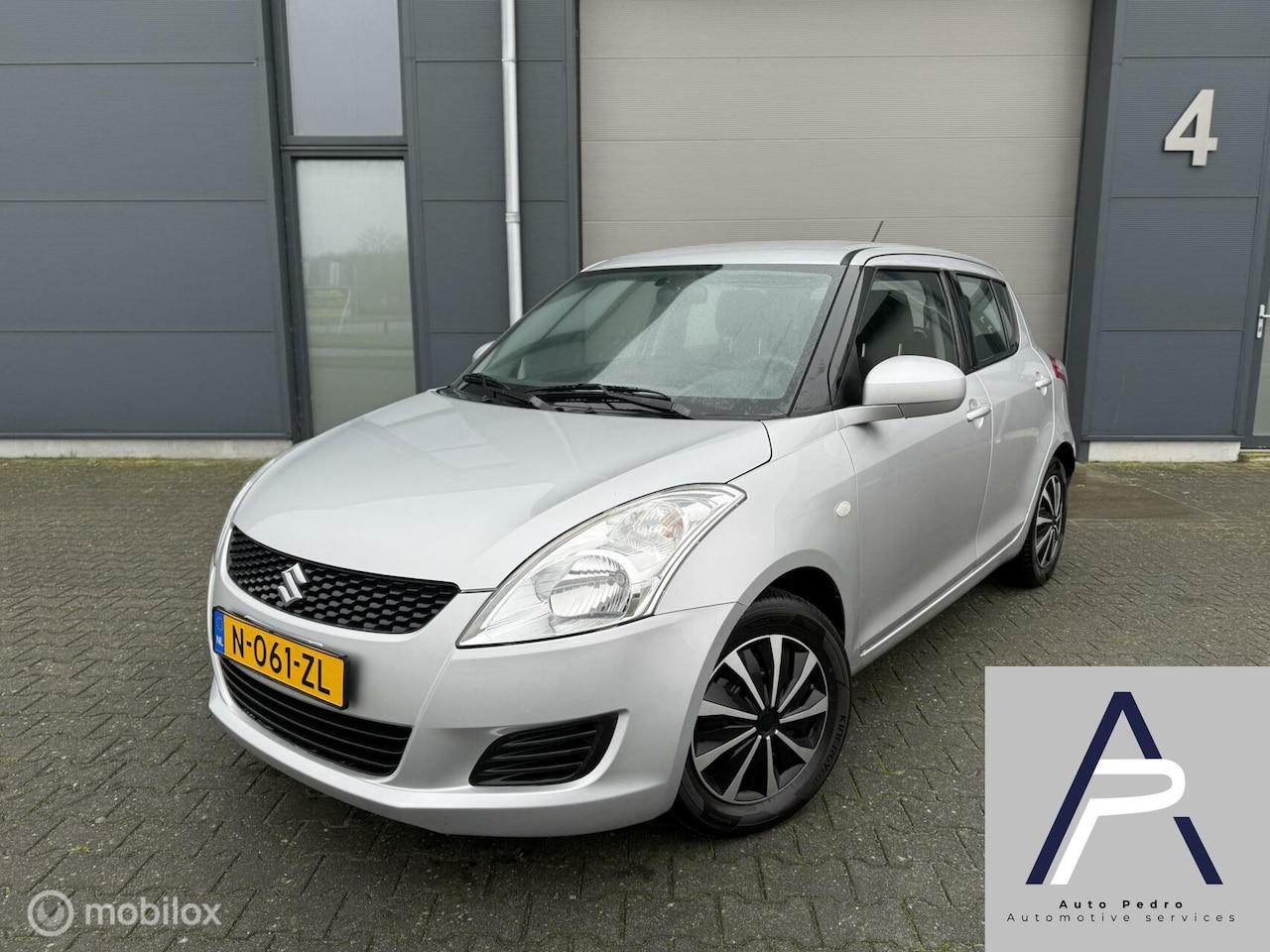 Suzuki Swift - 1.2 Bandit 5-Deurs Zilver 2013 - AutoWereld.nl