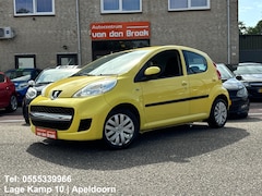 Peugeot 107 - 1.0-12V XS Urban Move 5Drs Airco Elec Pakket Toerenteller