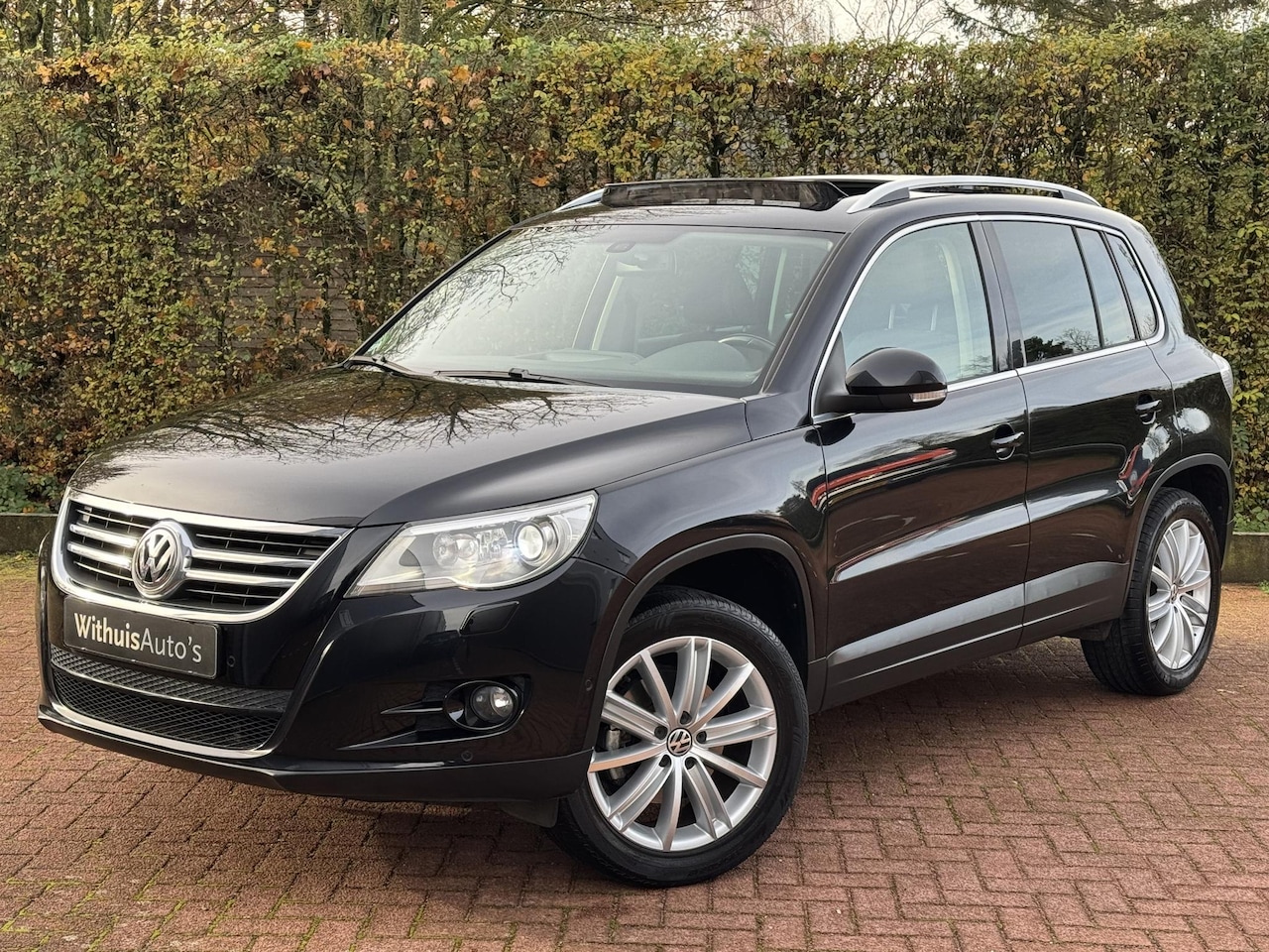 Volkswagen Tiguan - 1.4 TSI 150pk Sport Panoramadak Trekhaak  Xenon - AutoWereld.nl