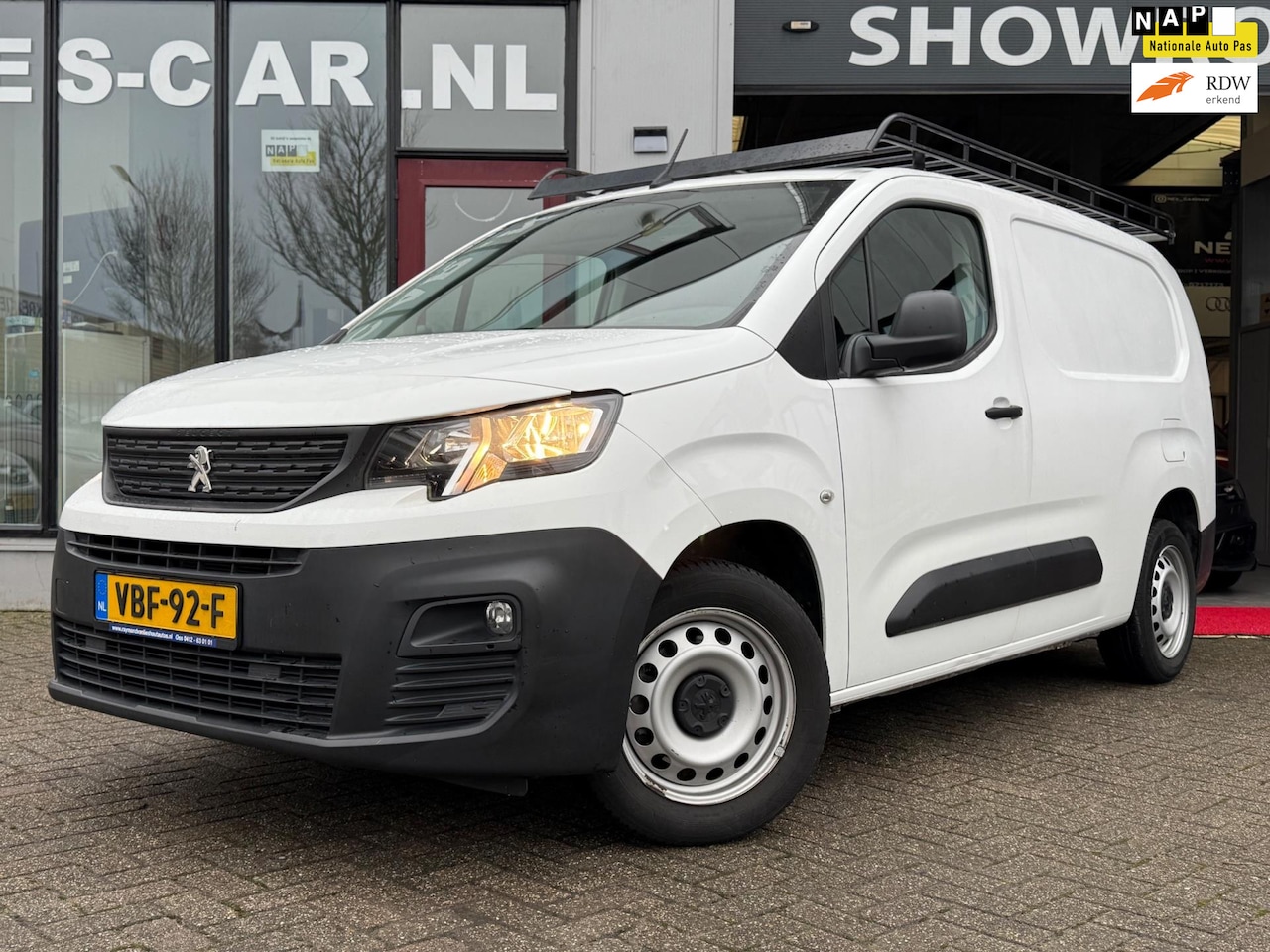 Peugeot Partner - 1.6 BlueHDI Premium Long*Carplay*Cruise*NAP! - AutoWereld.nl