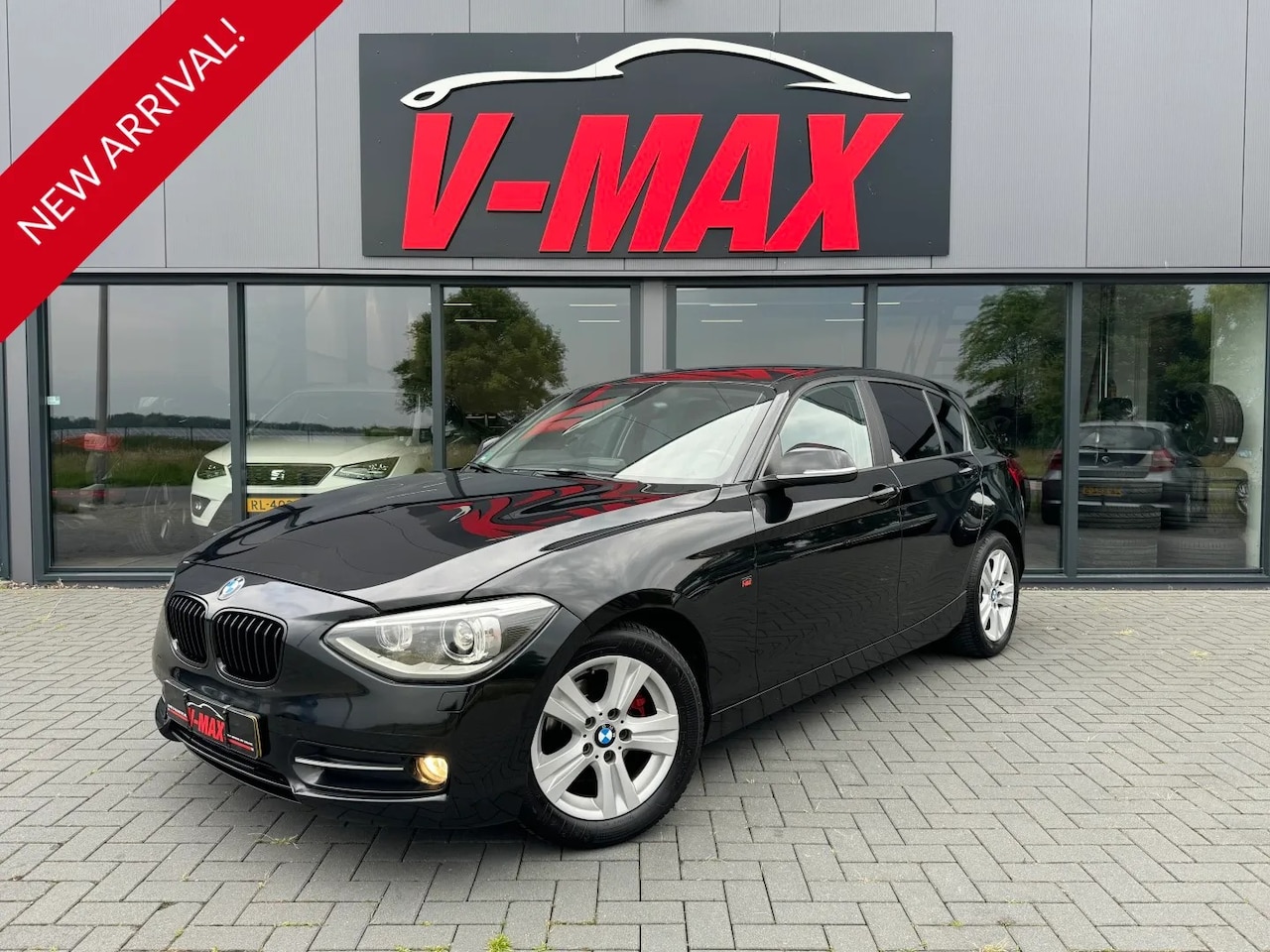 BMW 1-serie - 116i Business+ Sport Navi Xenon Clima Cruise - AutoWereld.nl