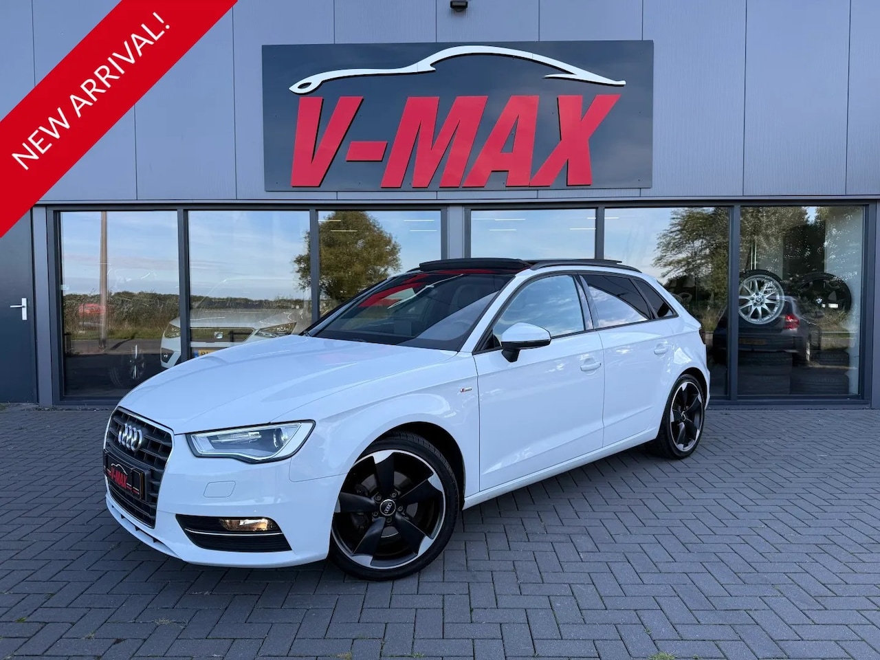 Audi A3 Sportback - 1.4 TFSI S-Line Navi Panorama LED Stoelvw - AutoWereld.nl