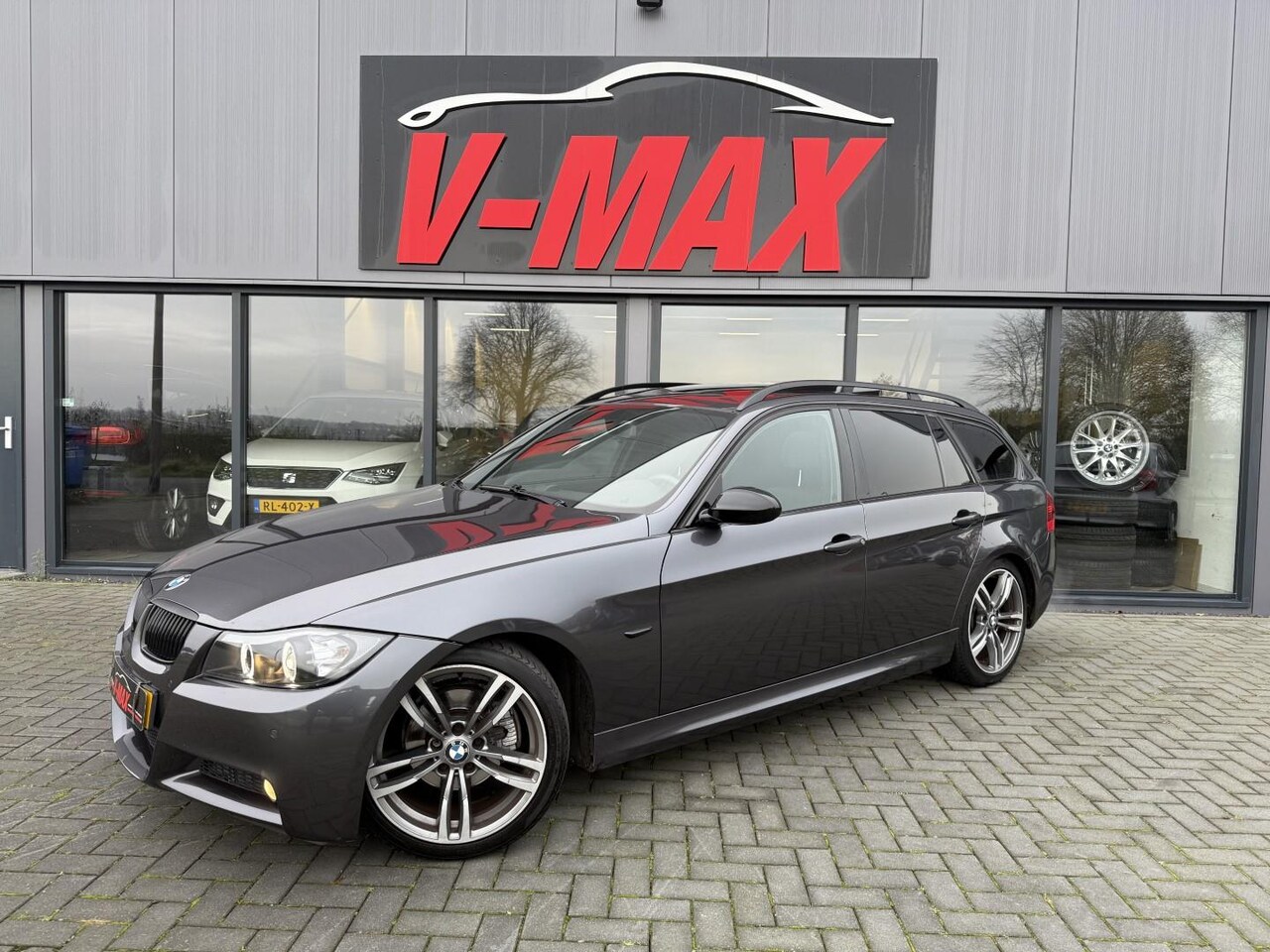 BMW 3-serie Touring - 325i AUT M-Sport Panorama Alcantara Stoelvw PDC - AutoWereld.nl