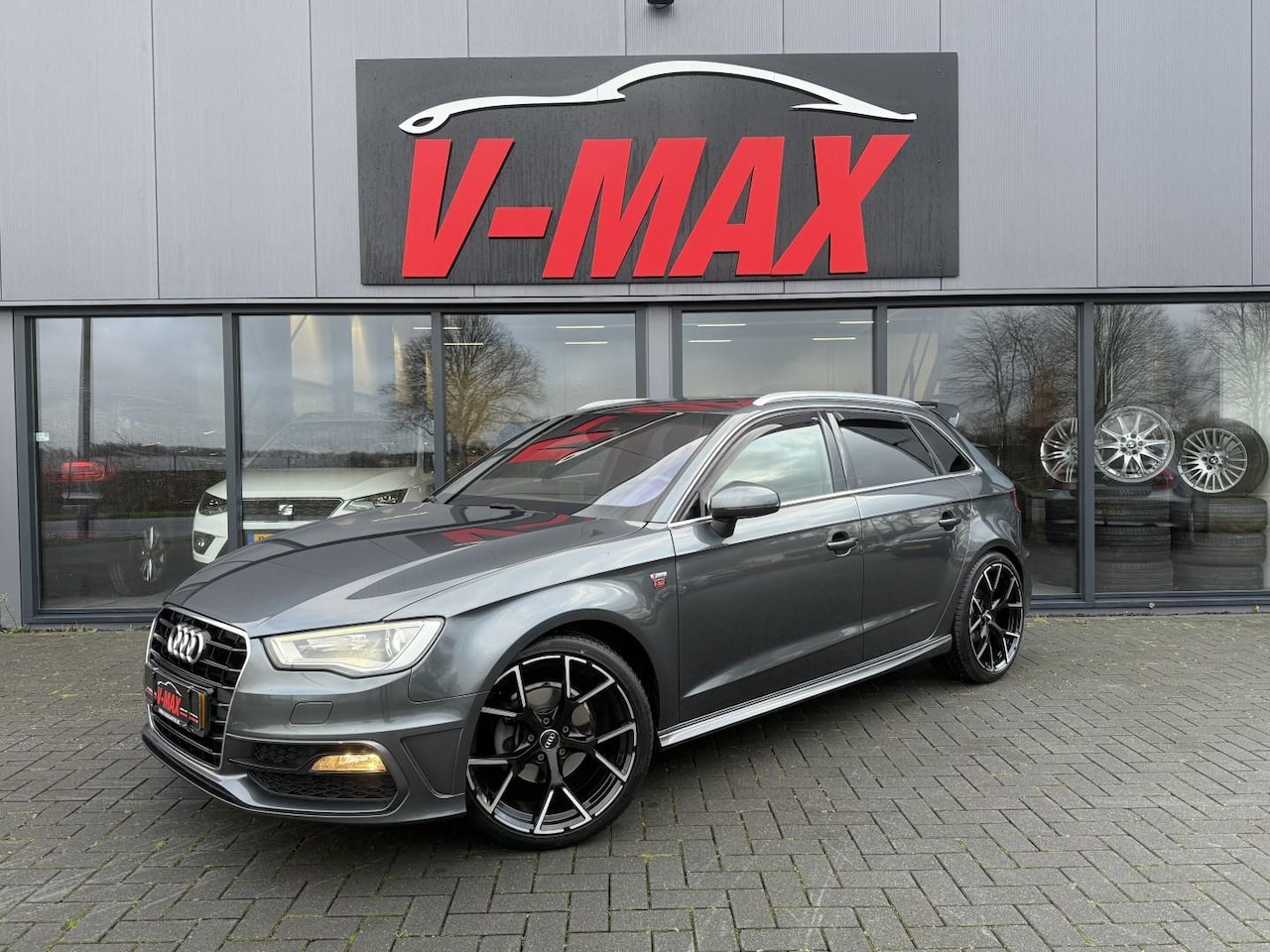 Audi A3 Sportback - 1.2TFSI S-Tronic RS3 Line LED Navi ½Leder - AutoWereld.nl