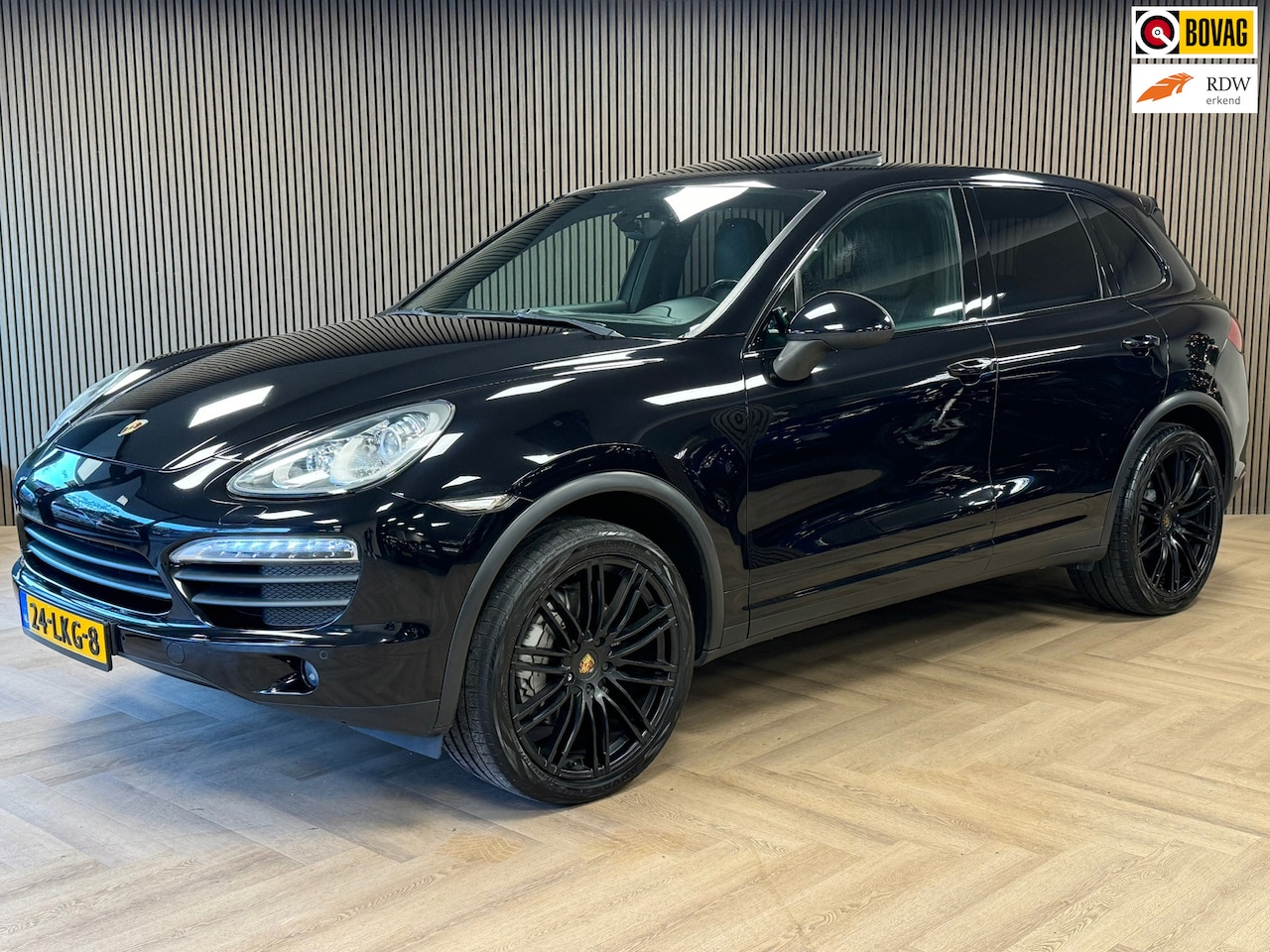 Porsche Cayenne - 4.8 S AUT. AIRCO PDC CRUISE NAVI LEDER SCHUIFDAK - AutoWereld.nl