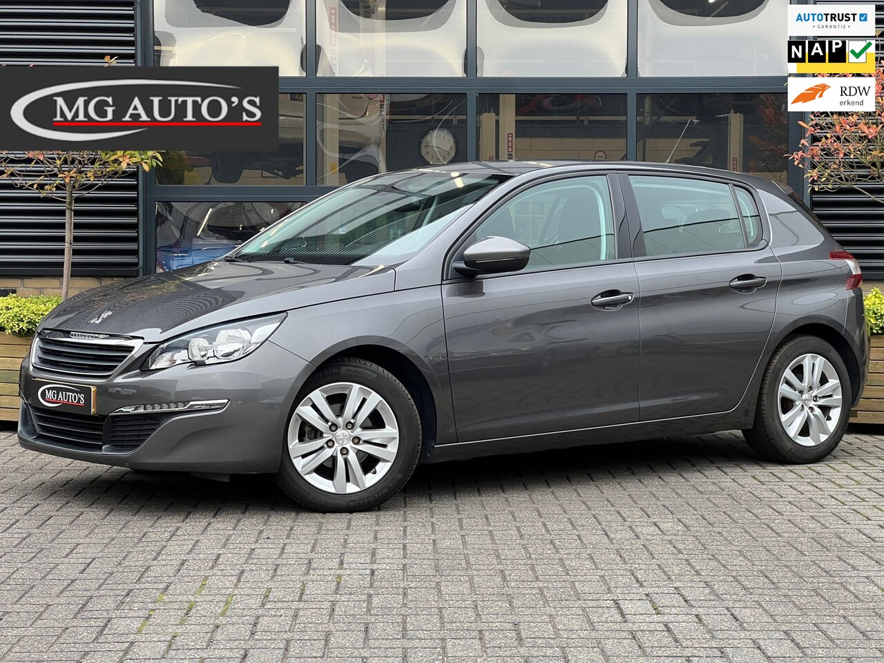 Peugeot 308 - 1.2 PureTech Active | Navi | NAP | Volledig Onderhouden | Cruise Control | Climate Control - AutoWereld.nl