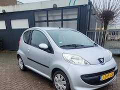 Peugeot 107 - 1.0-12V XS