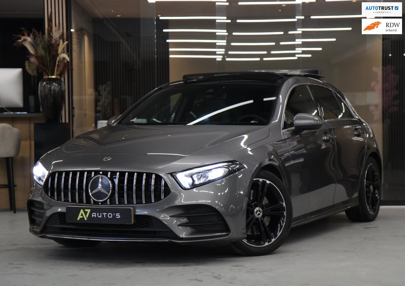 Mercedes-Benz A-klasse - 220 AMG/PANO/STOELVER/SFEERVER/CARPLAY/VOLL - AutoWereld.nl