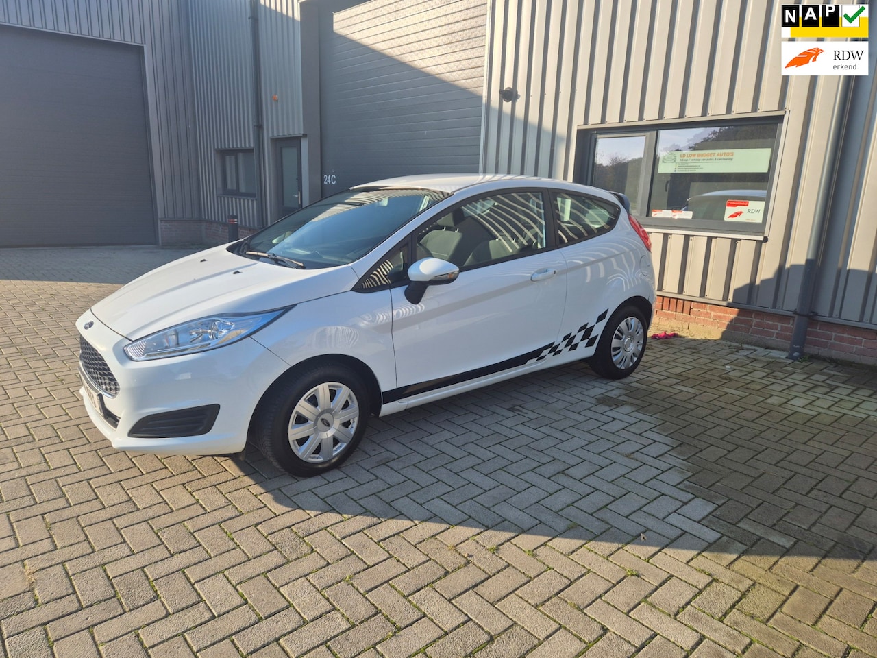 Ford Fiesta - 1.5 TDCi DECEMBER SALE VAN € 5250 VOOR € 4750 - AutoWereld.nl