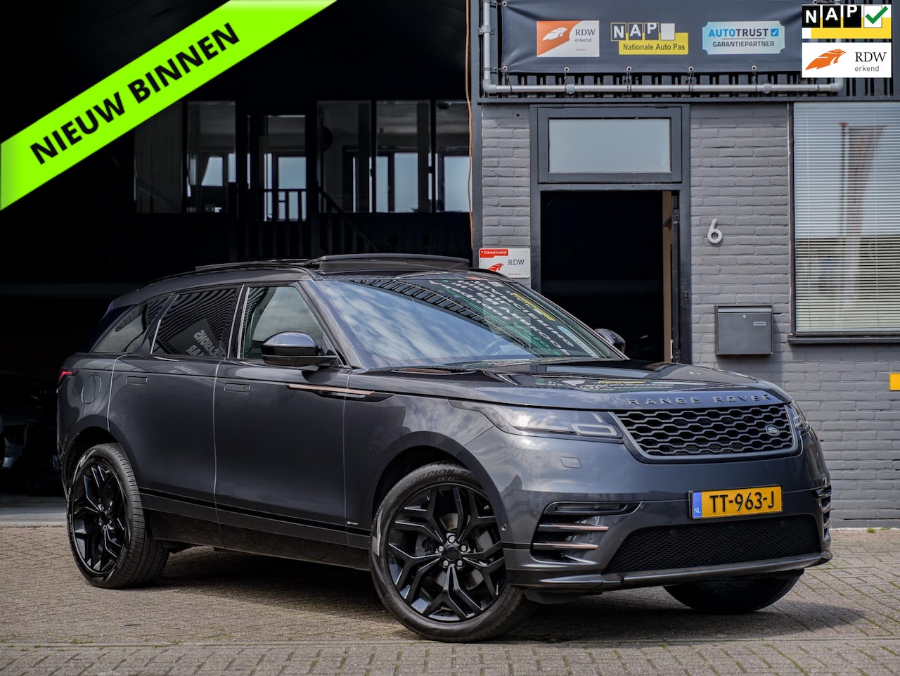 Land Rover Range Rover Velar - 2.0 I4 Turbo AWD R-Dynamic SE 2.0 I4 Turbo AWD R-Dynamic SE - AutoWereld.nl