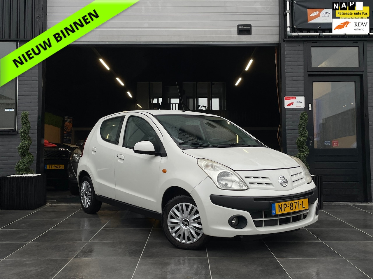 Nissan Pixo - 1.0 Visia|Nieuwe Bak en Koppeling|Airco|PDC|5DRS - AutoWereld.nl