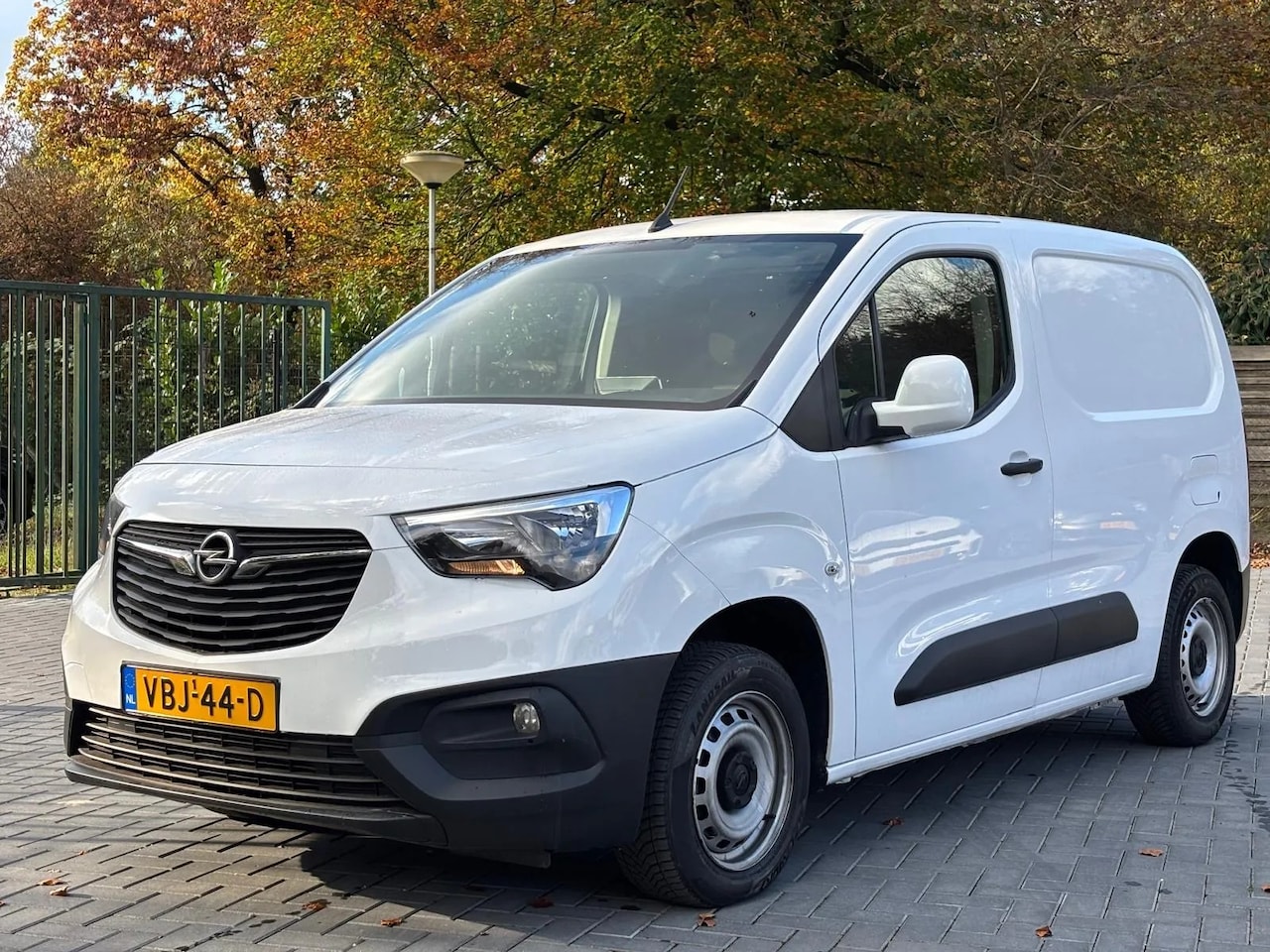 Opel Combo - 1.6D L1H1 Edition 1.6D L1H1 Edition - AutoWereld.nl