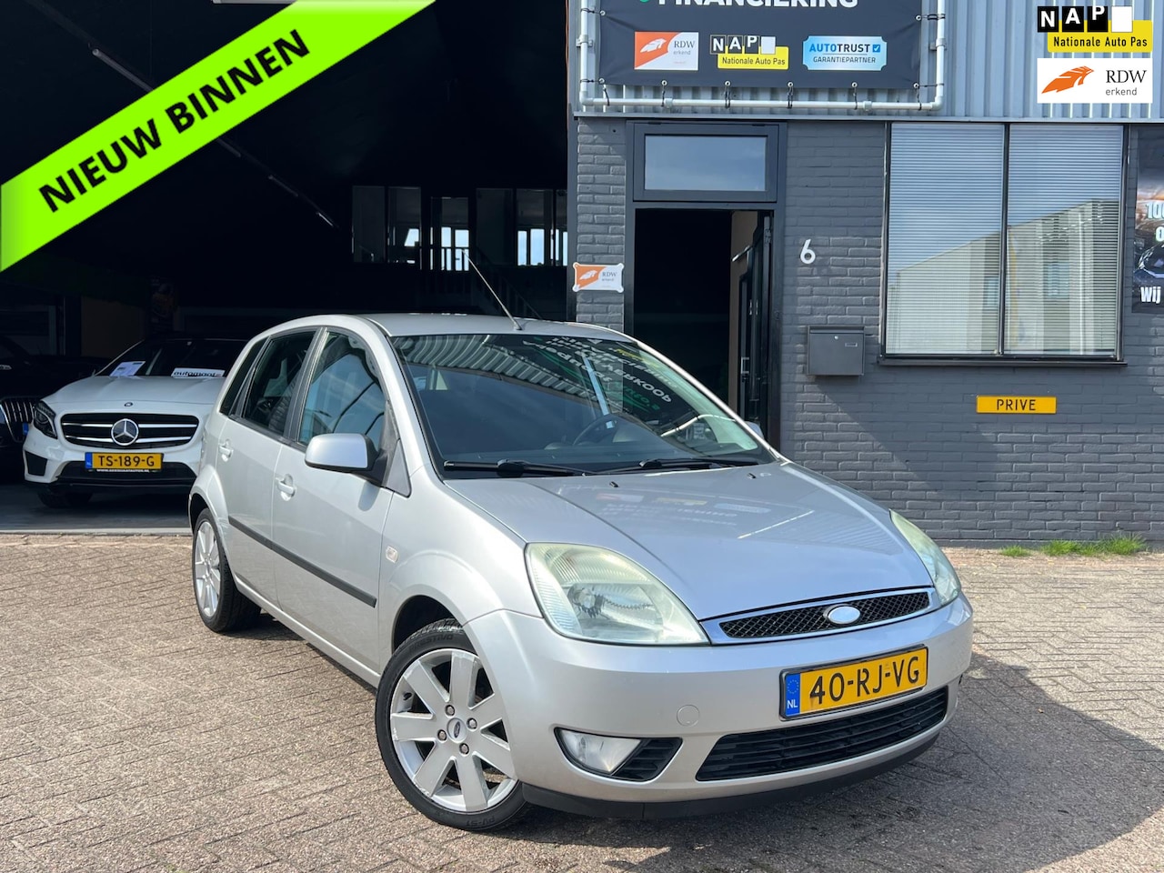 Ford Fiesta - 1.3 Futura|APK|AIRCO|5 Deurs|NAP - AutoWereld.nl