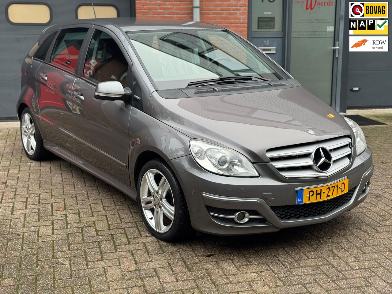 Mercedes-Benz B-klasse - 180 BlueEFFICIENCY/1e eigenaar/Elek.pakket/Onderhouden/Complete historie/NAP/BOVAG Erkend - AutoWereld.nl