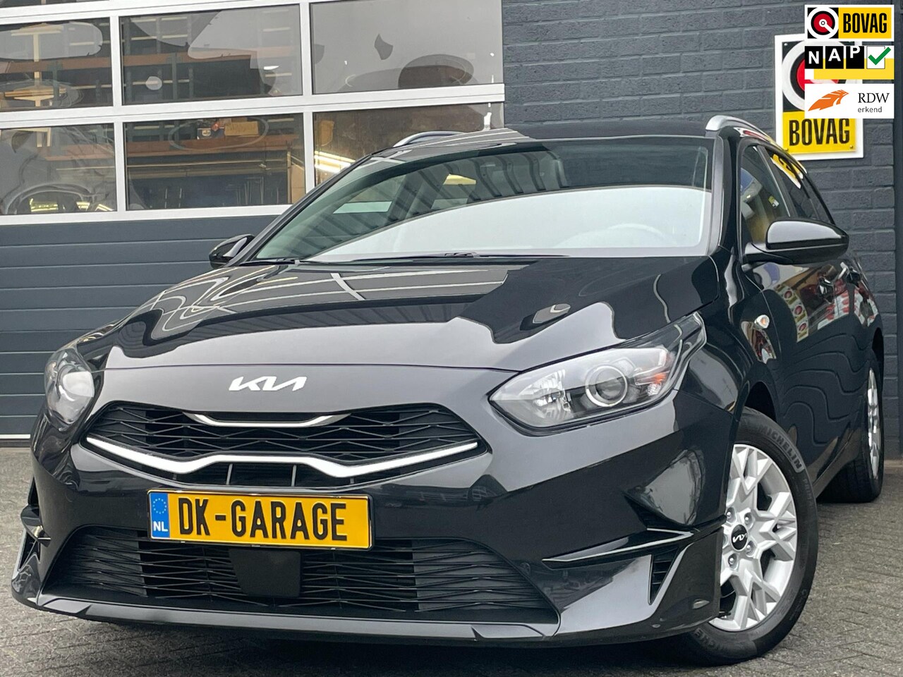 Kia Cee'd Sportswagon - Ceed 1.0 T-GDi DynamicLine NIEUWE TYPE, Apple carplay, Navi, Camera - AutoWereld.nl