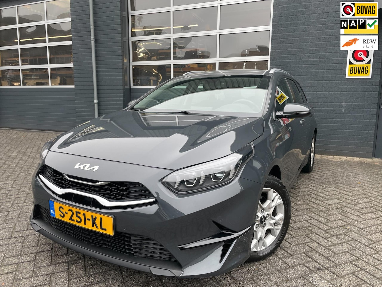 Kia Cee'd Sportswagon - Ceed 1.0 T-GDi DynamicLine |TREKHAAK | NIEUW MODEL | 121 PK | Apple Carplay | Navigatie | - AutoWereld.nl