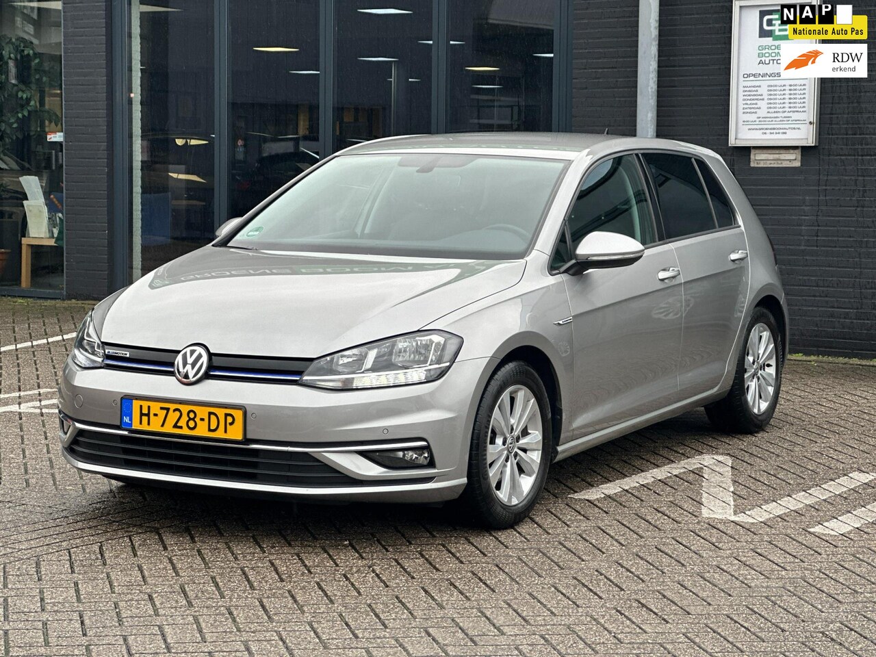 Volkswagen Golf - 1.5 TSI Comfortline Business/1STE EIG/LED/APPCONNECT/NAVI/NL-AUTO NAP - AutoWereld.nl