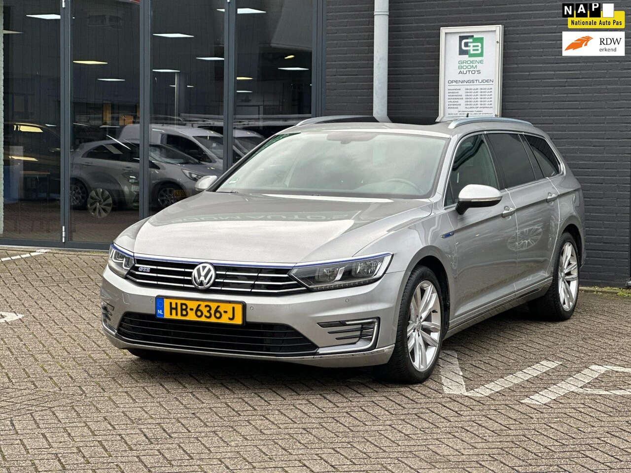 Volkswagen Passat Variant - 1.4 TSI GTE Highline/NAVI/AIRCO/APNO-DAK/CAMERA/LNL-AUTO NAP - AutoWereld.nl