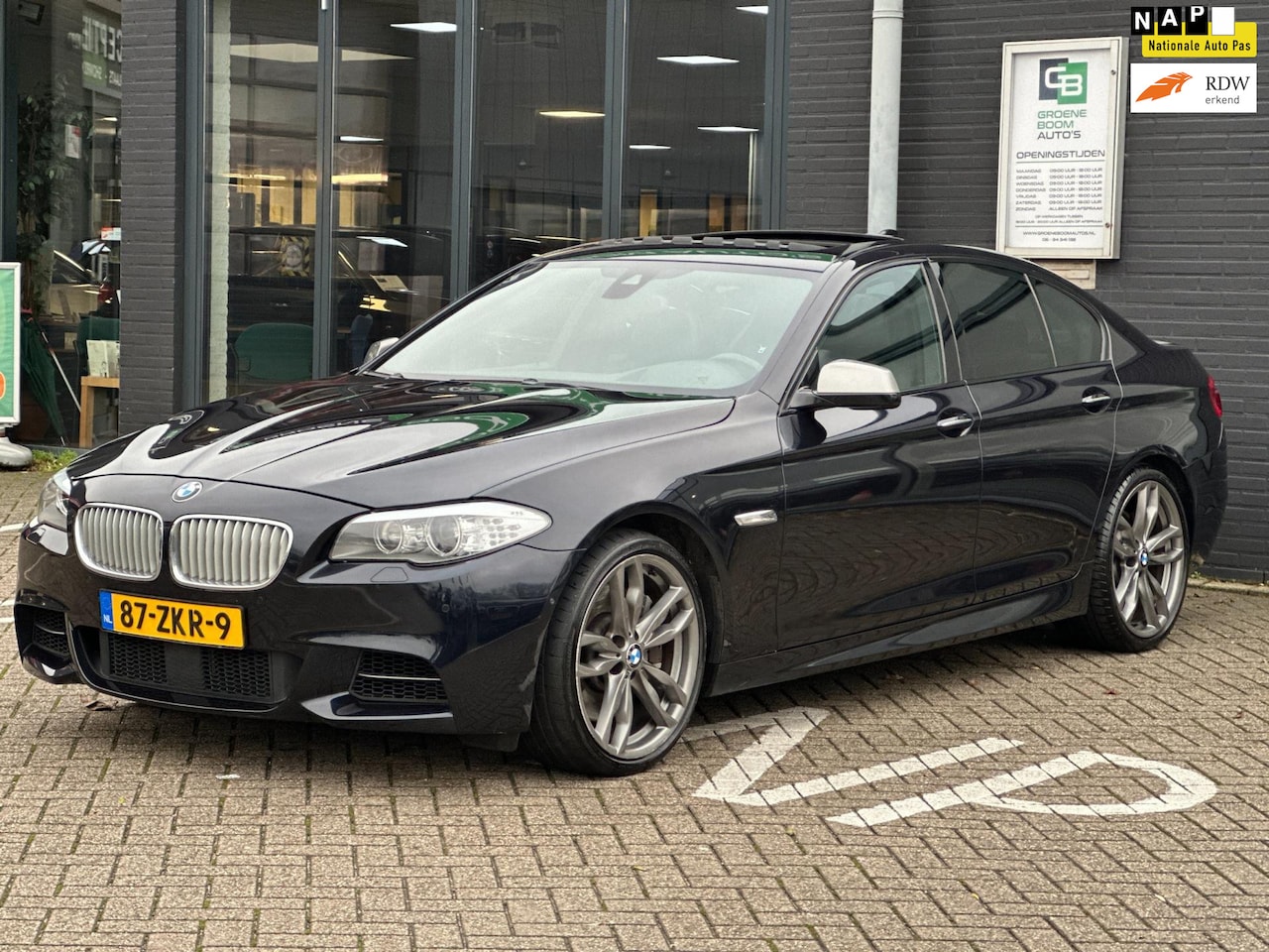 BMW 5-serie - M550xd/PANO-DAK/CAMERA/LEDER/BTW-AUTO/NETTE STAAT!! - AutoWereld.nl