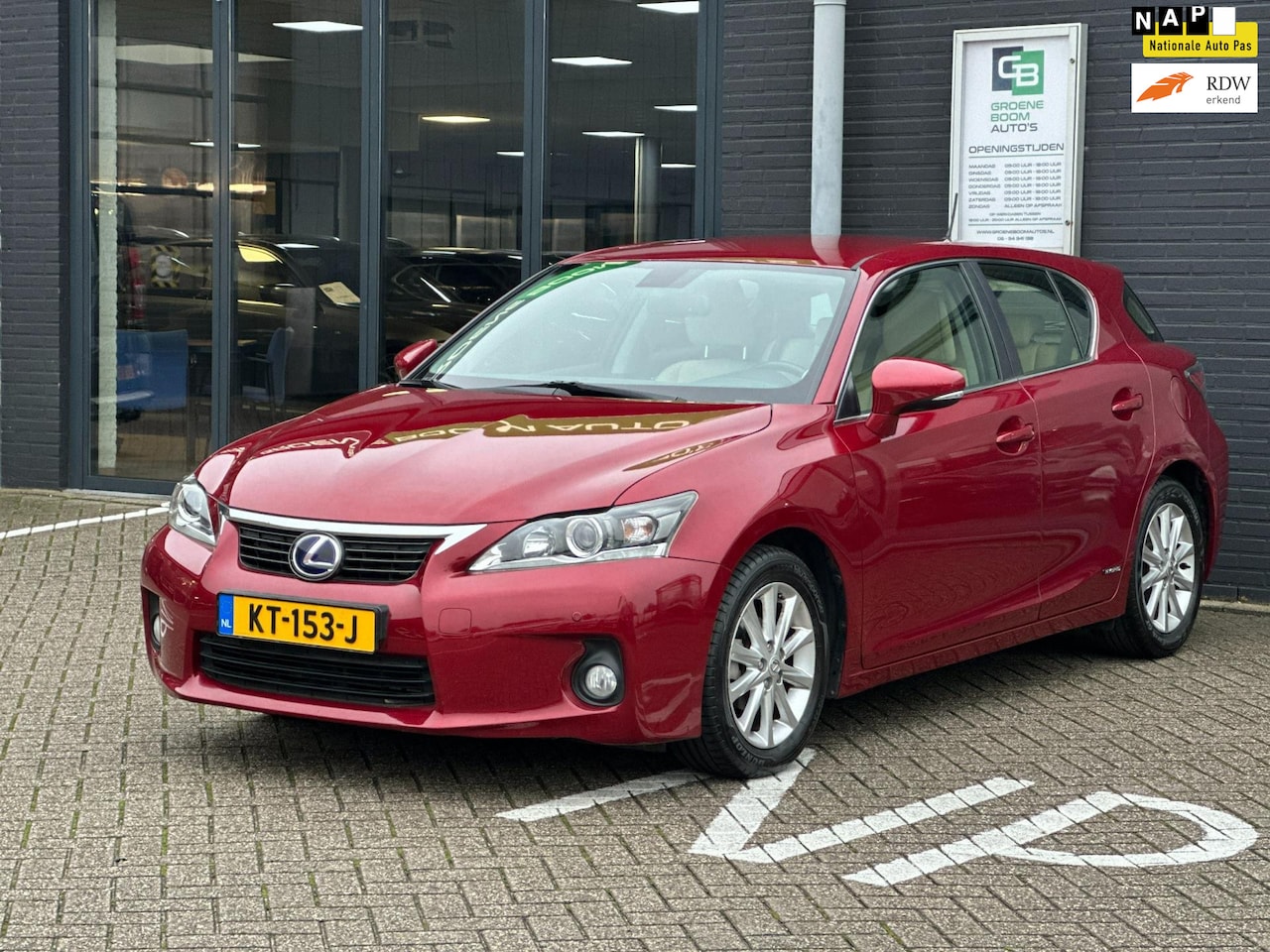 Lexus CT 200h - Hybrid/AIRCO/NAVI/CAMERA/LEDER/NETTE STAAT!! - AutoWereld.nl