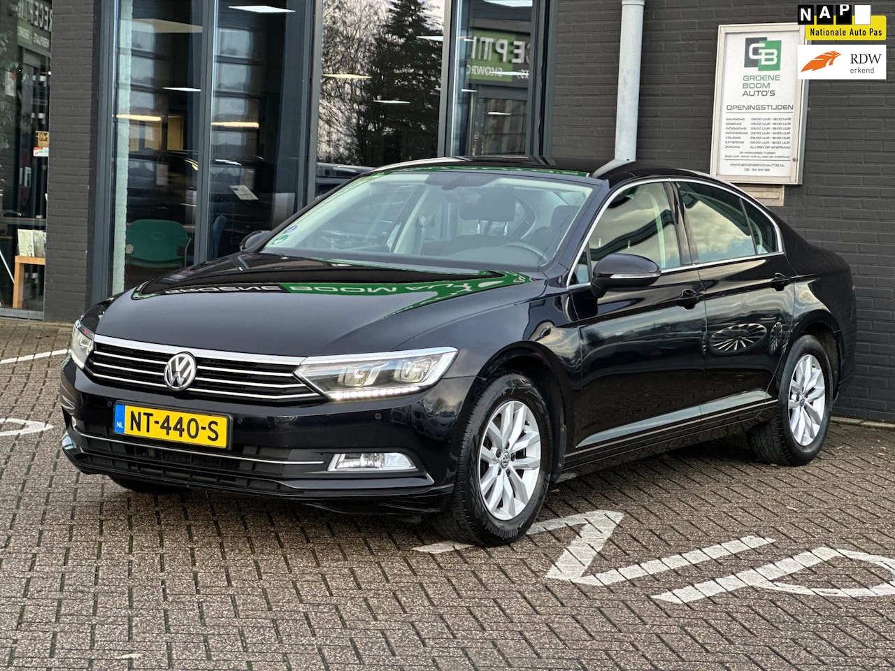 Volkswagen Passat - 1.4 TSI Comfortline/APP-CONNECT/NAVI/AIRCO/PDC/NETTE STAAT!! - AutoWereld.nl