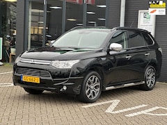 Mitsubishi Outlander - 2.0 PHEV Executive Edition/PANO-DAK/LEDER/CAMERA/NL-AUTO NAP