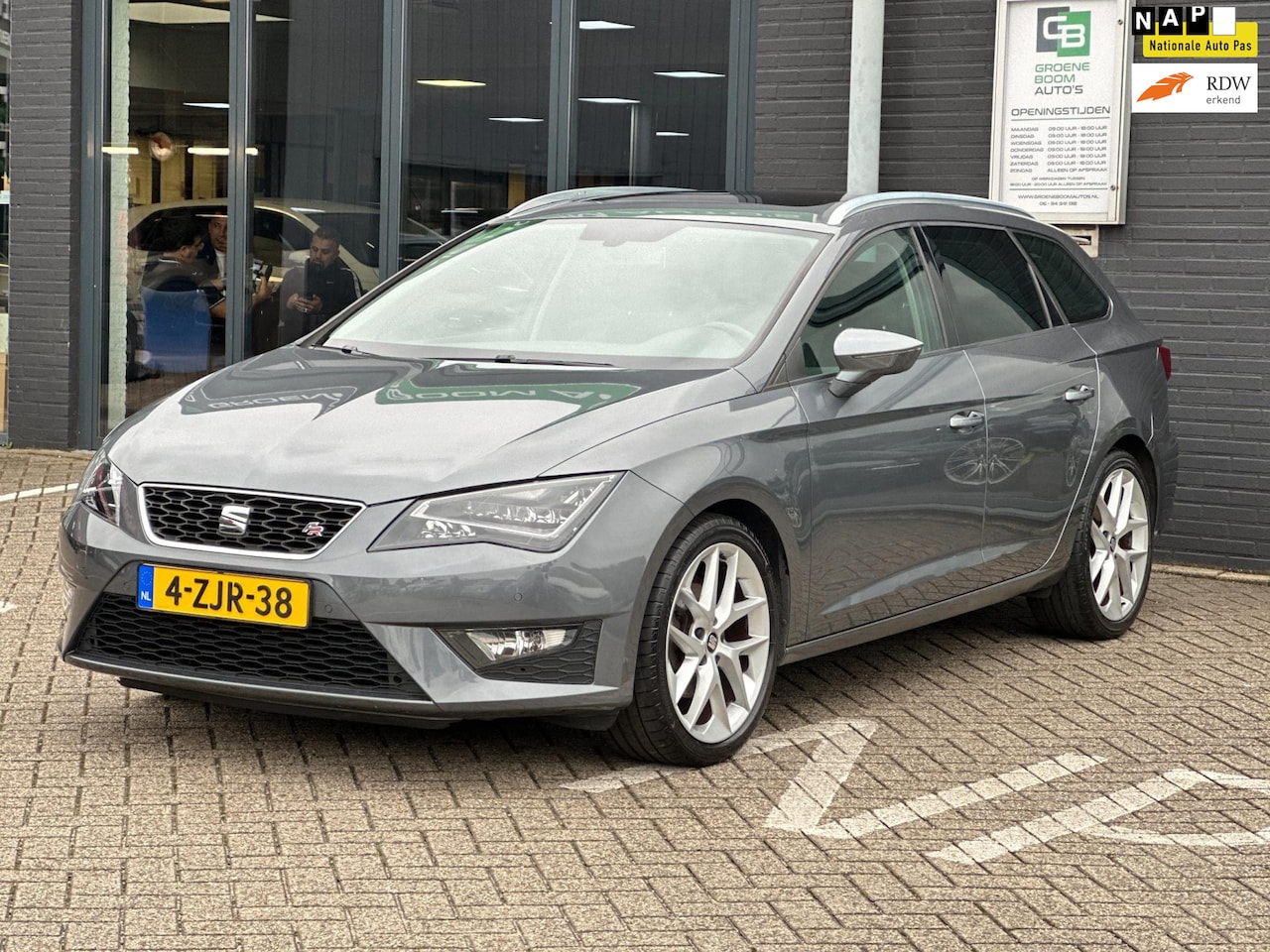 Seat Leon ST - 1.4 TSI ACT FR Dynamic/1STE EIG/PANODAK/NAVI/NL-AUTO NAP!! - AutoWereld.nl