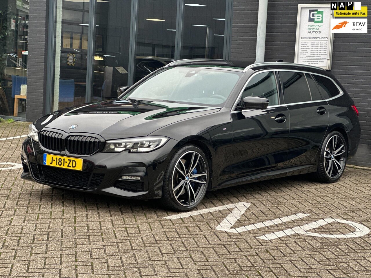 BMW 3-serie Touring - 330i Executive Edition/M-PAKKET/CAMERA/NAVI/LED/NL-AUTO NAP!! - AutoWereld.nl