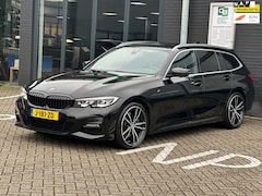 BMW 3-serie Touring - 330i Executive Edition/M-PAKKET/CAMERA/NAVI/LED/NL-AUTO NAP