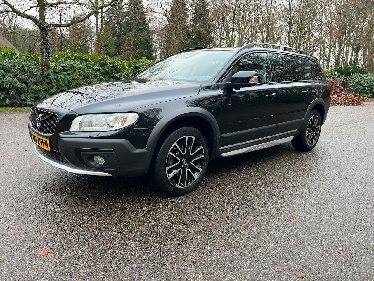 Volvo XC70 - 2.0 D4 FWD Summum Volvo XC70 2.4 D4 AWD AUT / PDC / ABL / ACC / DAK / BLIS - AutoWereld.nl