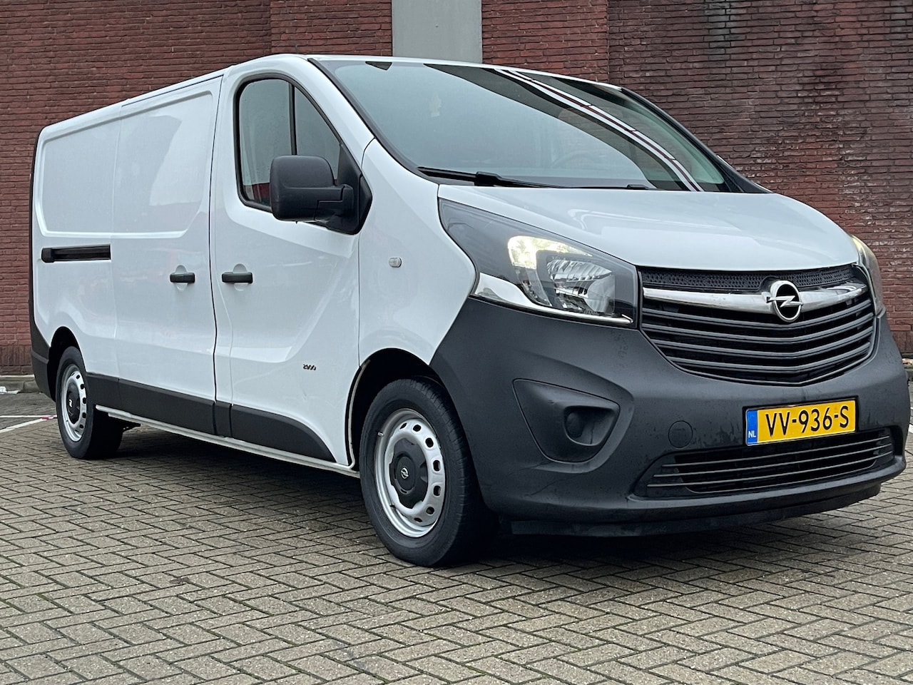 Opel Vivaro - 1.6 CDTI L2H1|NAVI|TREKHAAK|3ZITS|1EIG| - AutoWereld.nl