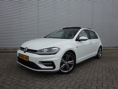 Volkswagen Golf - 1.4 TSI Highline R-Line Panoramadak / Virtual / Keyless / Led / Camera