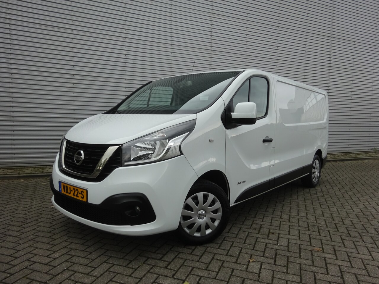 Nissan nv300 - 1.6 dCi 125 L2H1 Optima / 1e Eigenaar / Navi / Camera / Trekhaak / Cruise control - AutoWereld.nl