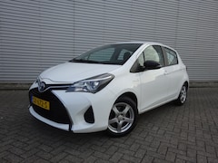 Toyota Yaris - 1.5 Hybrid Business Plus Climate control / Trekhaak / Stoelverwarming