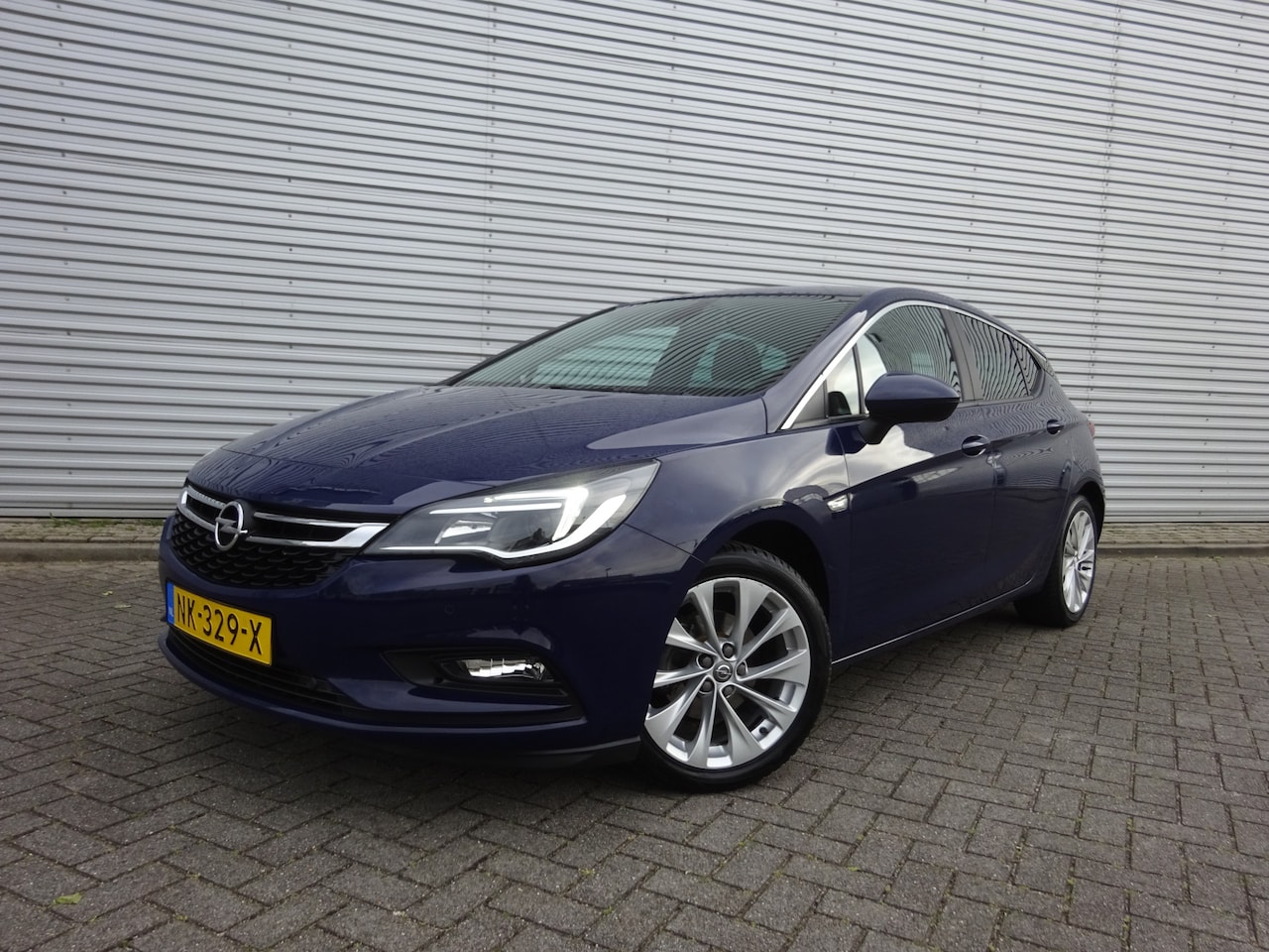 Opel Astra - 1.0 Online Edition Navi / Trekhaak / Led / Airco - AutoWereld.nl