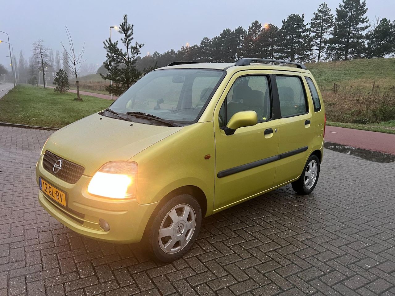 Opel Agila - 1.2-16V Elegance 9maanden apk 127.214km NAP - AutoWereld.nl