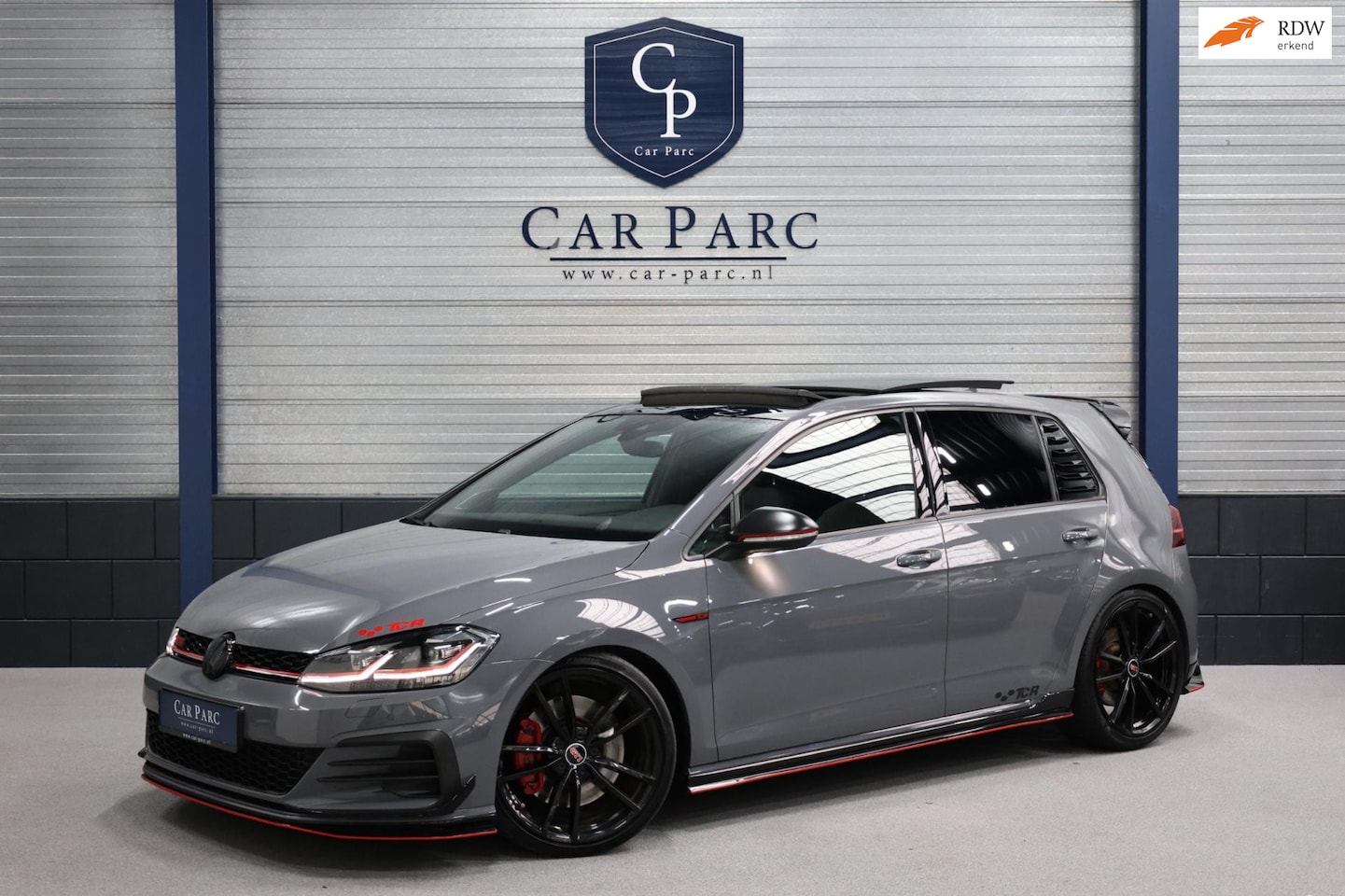 Volkswagen Golf - 2.0 TSI GTI TCR 290+PK AKRAPOVIC/VIRTUAL/SFEER/PANO/ALCANTARA+S.VERWARMING/CAM/19'LMV/LINE - AutoWereld.nl