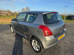 Suzuki Swift - 1.5 Exclusive