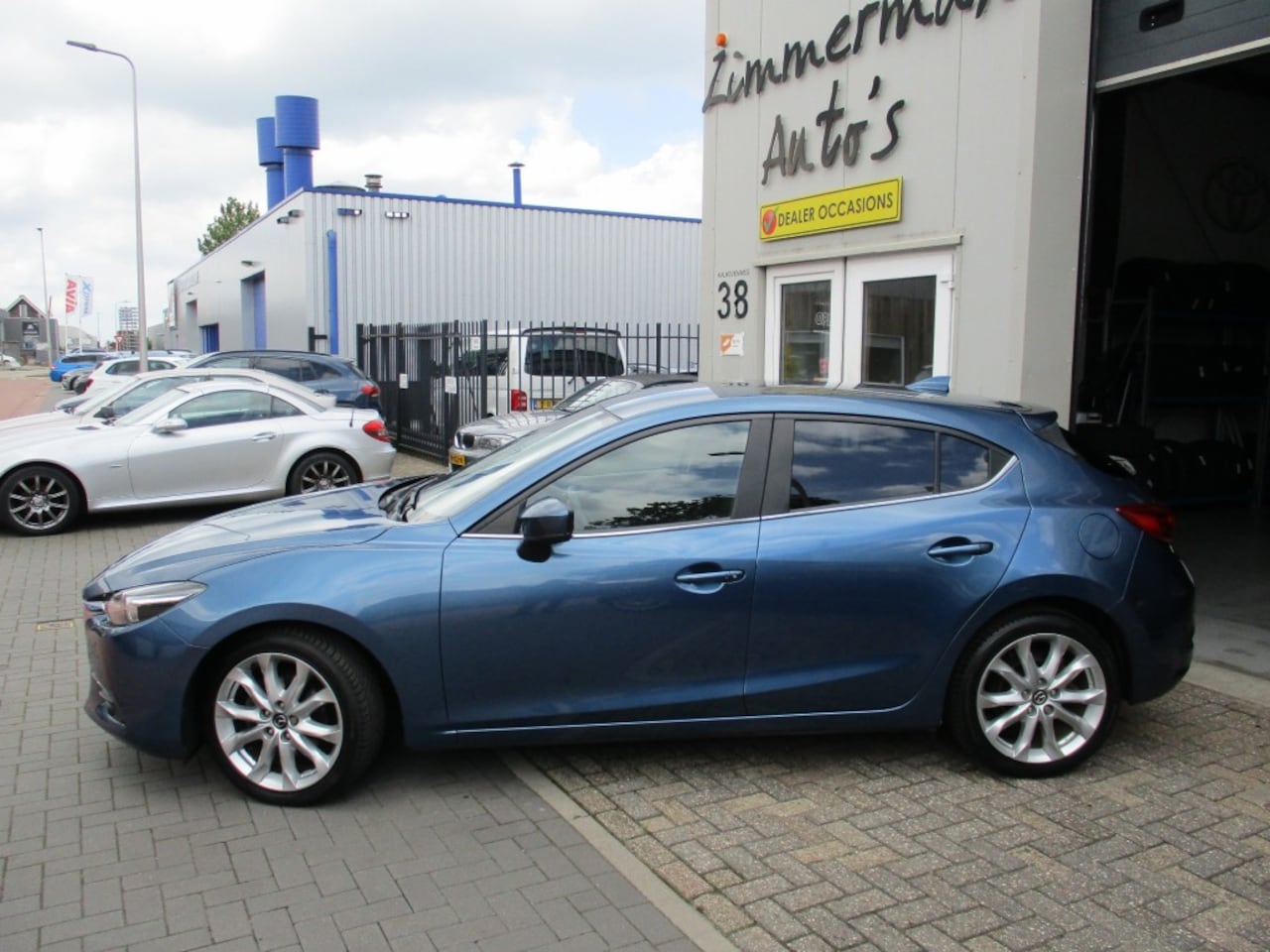 Mazda 3 - 2.0 SkyActiv-G 120GT-M Stuur/ Stoel verw. Head-up - AutoWereld.nl