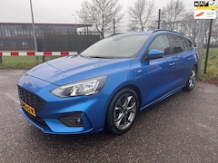 Ford Focus Wagon - 1.0 EcoBoost ST Line Carplay Camera Trekhaak LED