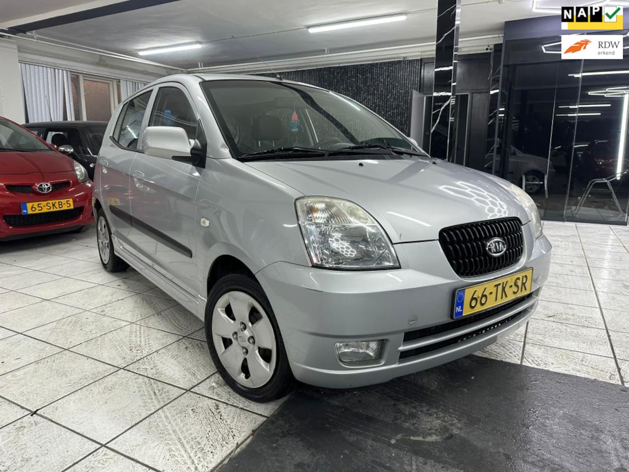 Kia Picanto - 1.0 Bling Airco - AutoWereld.nl