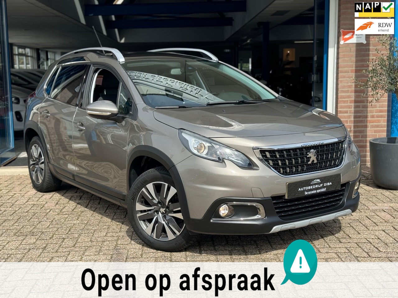 Peugeot 2008 - 1.2 PureTech 130 pk Allure 2017 PANO NAVI NAP! - AutoWereld.nl