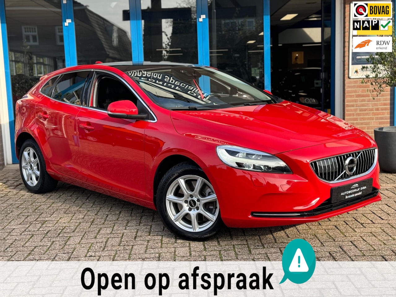 Volvo V40 - 2.0 D2 Nordic+ 2018 AUT NAVI CLIMA LEDER Trekh NAP - AutoWereld.nl