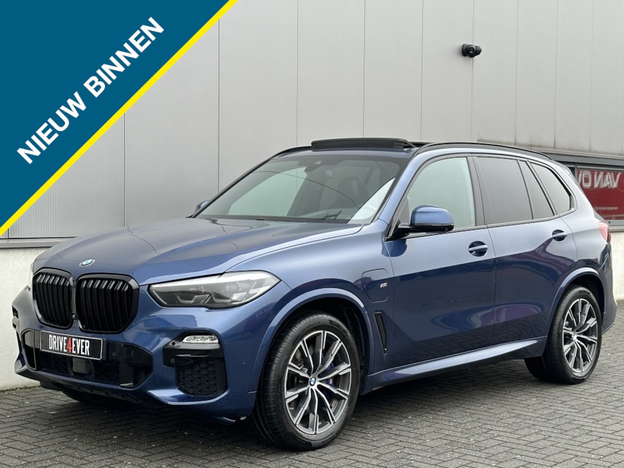 BMW X5 - xDrive45e M PACK 395pk PANO ECC 360 CAMERA LEDER SPORTVELGEN - AutoWereld.nl