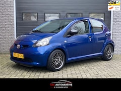 Toyota Aygo - 1.0-12V 5-deurs 1e EIG / 20.560 KM / NAP / UNIEK