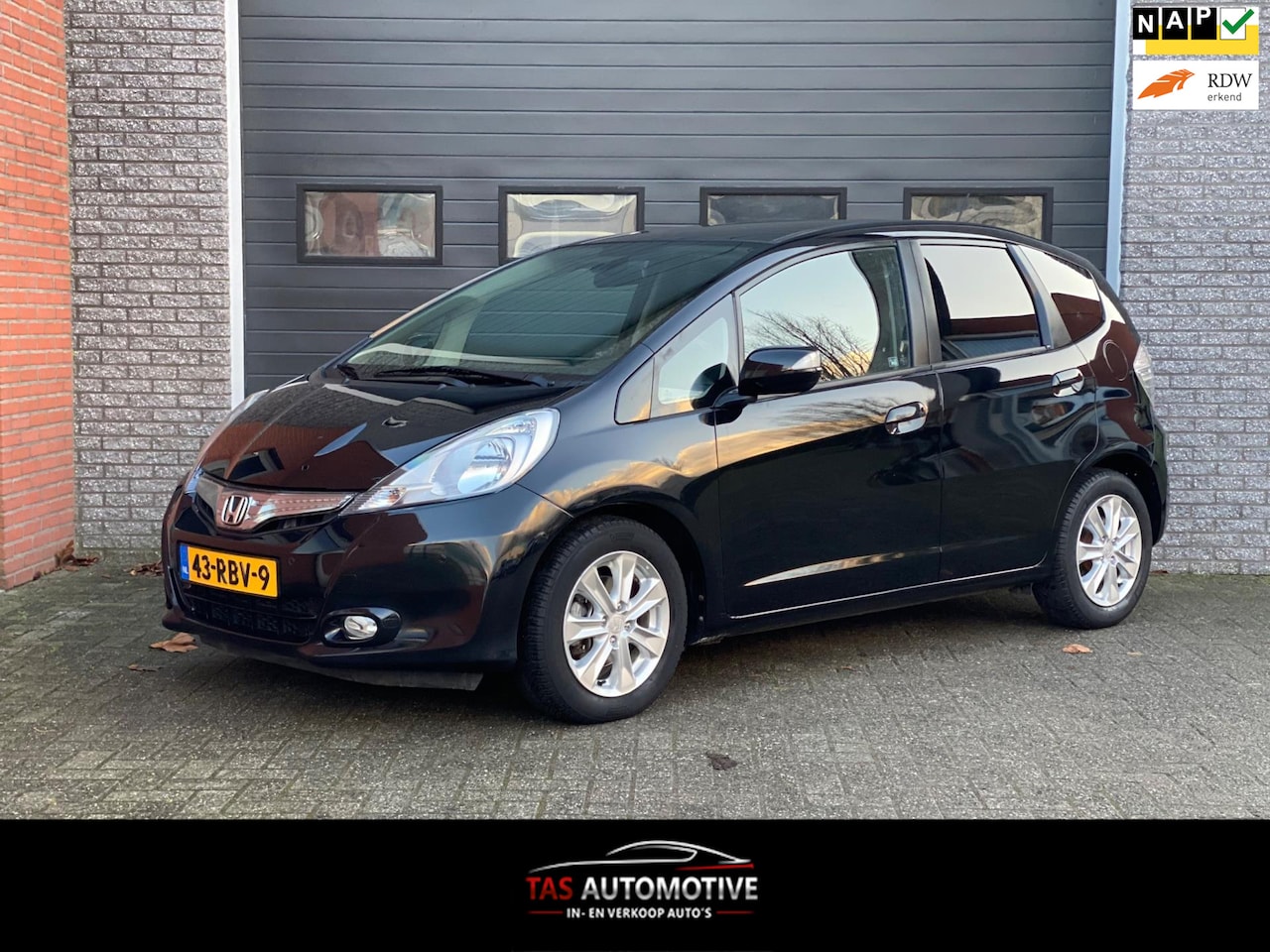 Honda Jazz - 1.4 Hybrid Elegance 2e EIG/AUTOMAAT/CRUISE/PANO - AutoWereld.nl