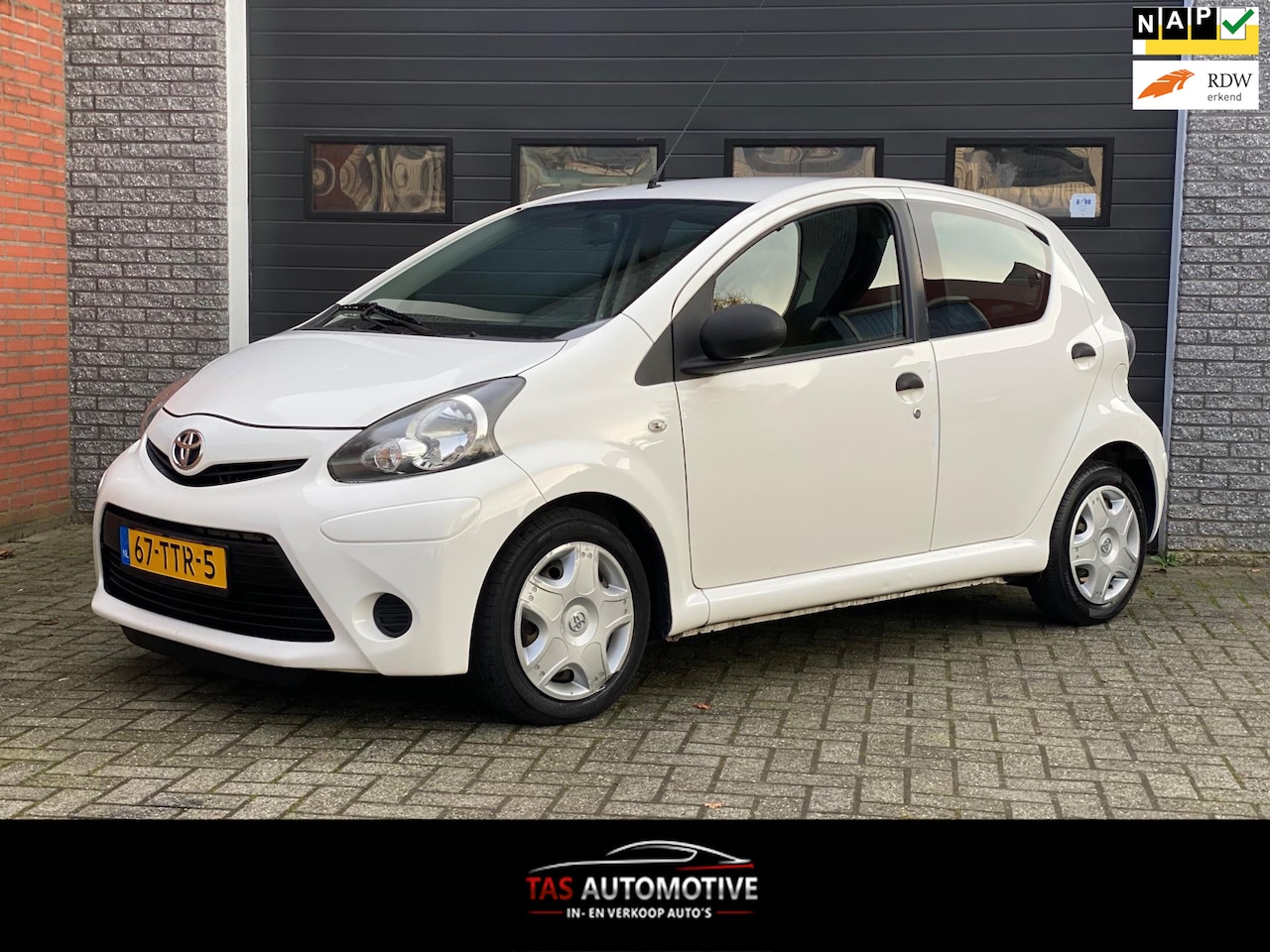 Toyota Aygo - 1.0 VVT-i Comfort FACELIFT / AIRCO / EL.RAMEN - AutoWereld.nl