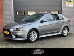 Mitsubishi Lancer Sportback - 1.6 Limited Edition NAVI / AIRCO