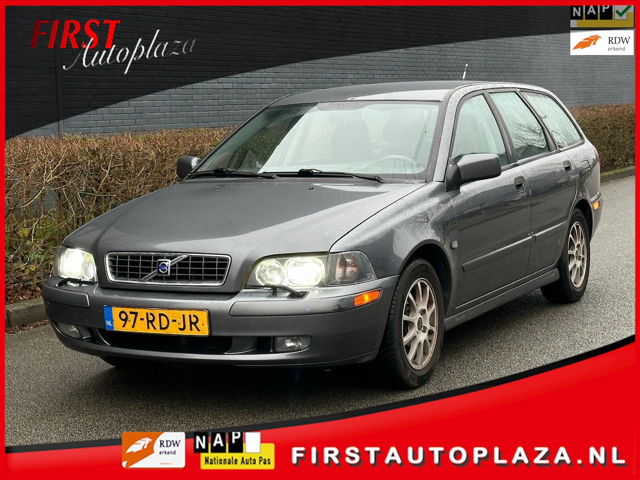 Volvo V40 - 1.8 Europa Prestige AIRCO/CRUISE/XENON | INRUILKOOPJE ! - AutoWereld.nl