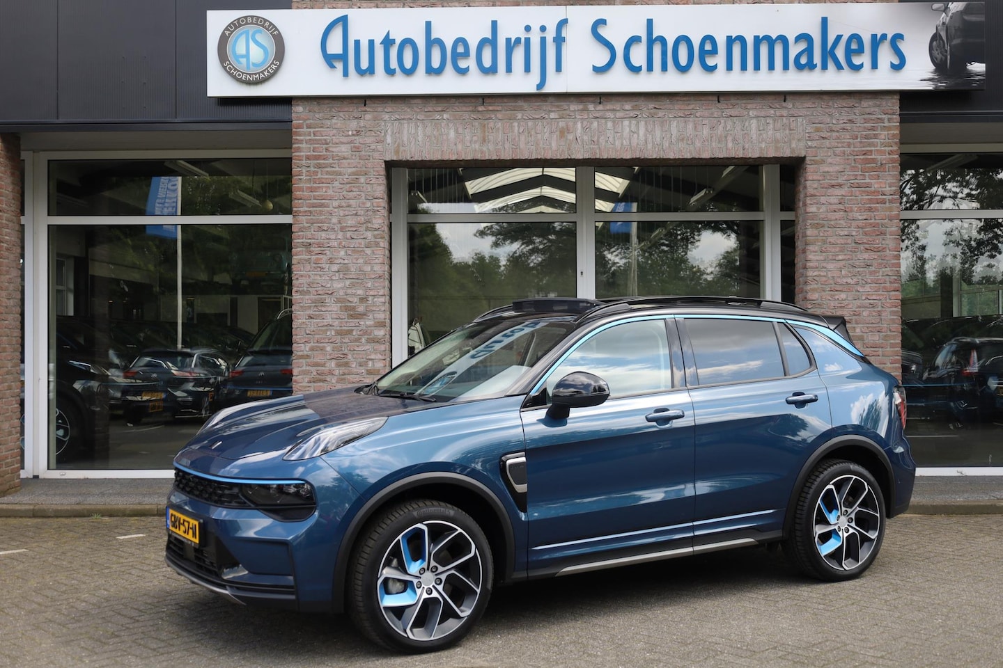 Lynk & Co 01 - 1.5 261PK! 360-CAMERA PANO/SCHUIF INFINITY DAB NAVI CARPLAY STOELVERWARMING ELEK.ACHTERKLE - AutoWereld.nl